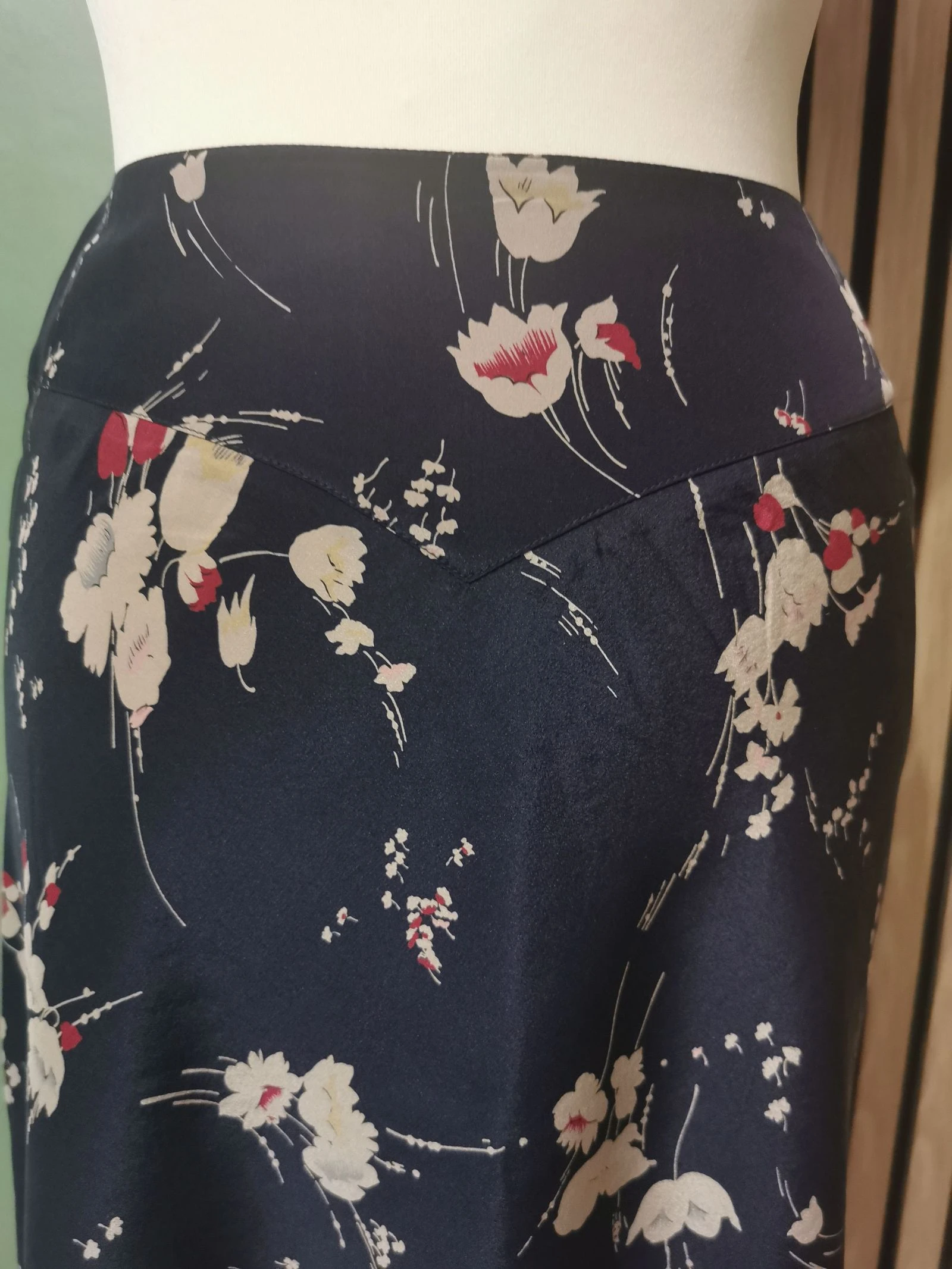 Saia Cacharel 100% seda tamanho 36 – photo 2